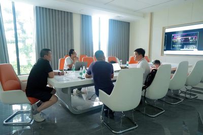 近日多家油墨、新材料和高科技類客戶,齊聚湖北瑯菱隨州基地現(xiàn)場實地考察!